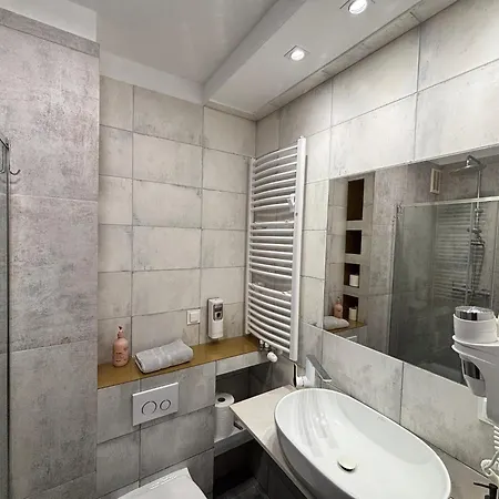Apartment Nova Starowka 3 *